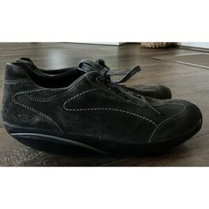 MBT Women's Suede Rocking Sole Walking Shoe 10-10.5 Gray Athletic